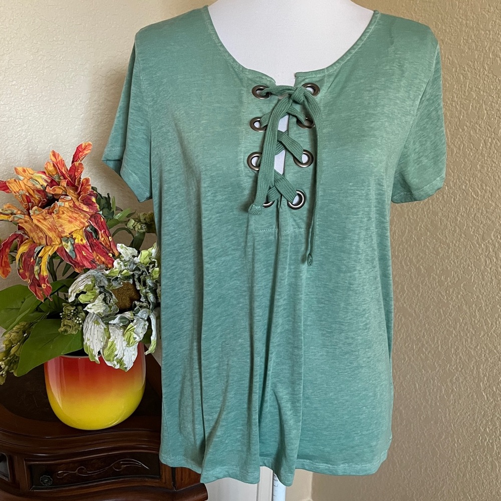 Cloud Chaser Laced Front Tee